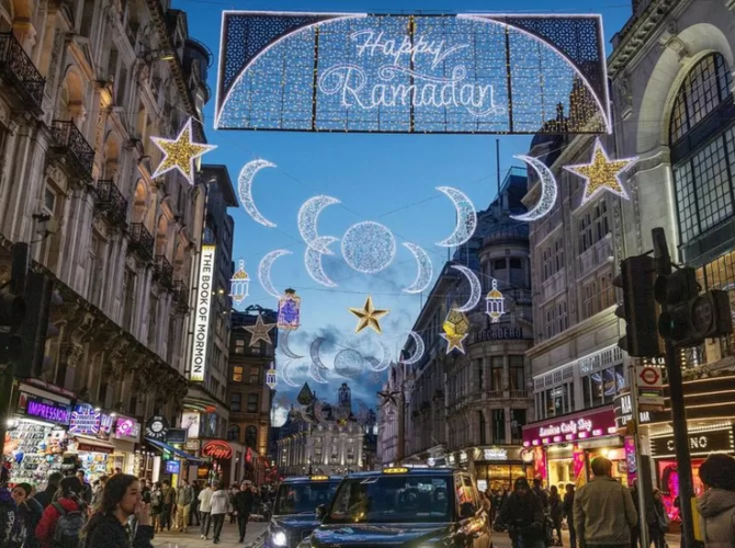 Ramadan at London - Indians at UK